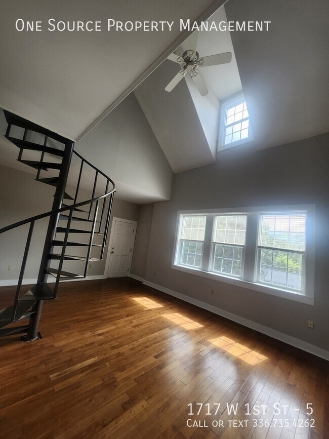 Building Photo - 1717 W 1st St