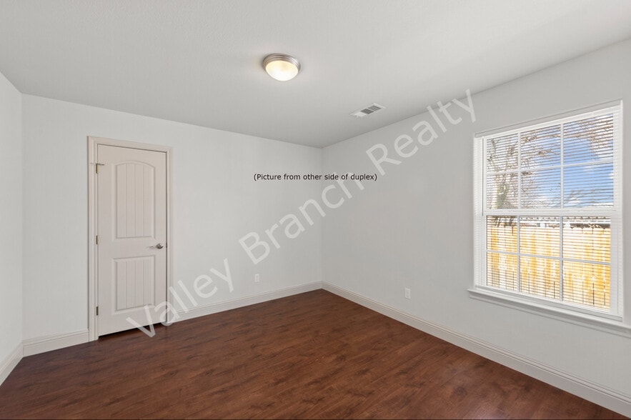 Bedroom 1 - 3256 Karen St