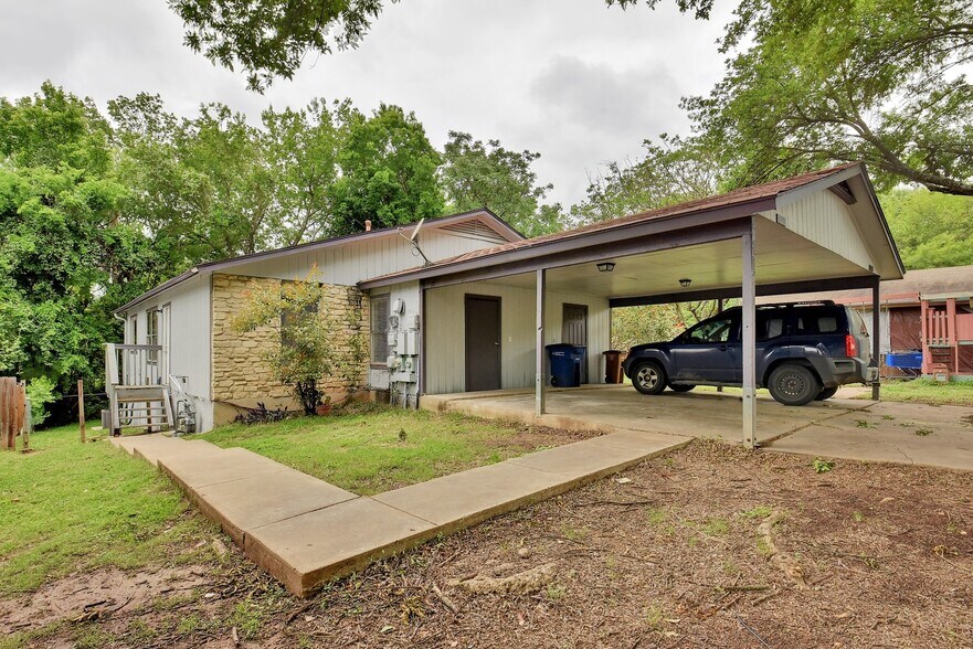 Building Photo - 5303 Spring Meadow Rd
