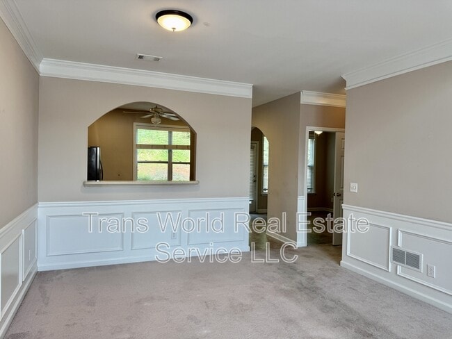 Building Photo - 484 Grayson Way