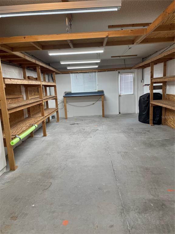 Building Photo - 323 Madeira Cir