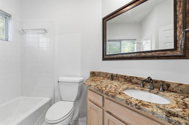 Building Photo - 409 Beardsley Ln