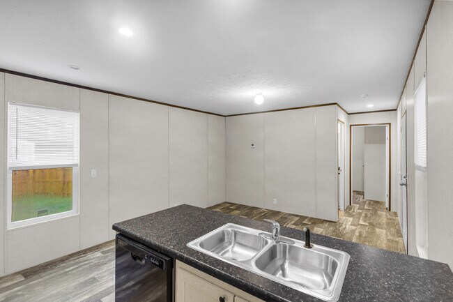 Building Photo - 108 Gladewood Cir