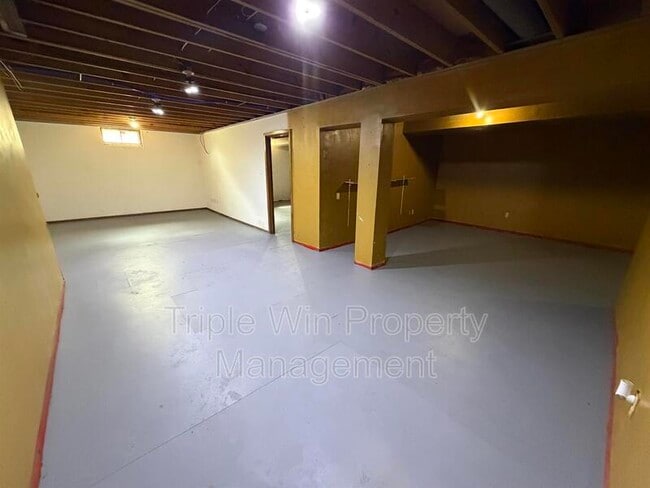 Building Photo - 11841 Del Rosa Way
