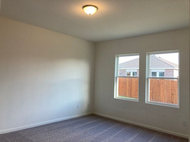 Building Photo - 4 Bedroom 2 Bath 1 Story-House For Lease in Glenn Heights