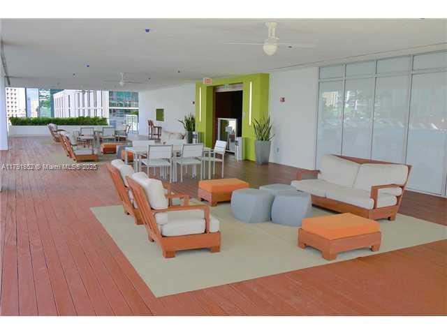 Building Photo - 500 Brickell Ave