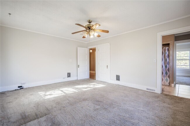 Building Photo - 1609 Culver Rd