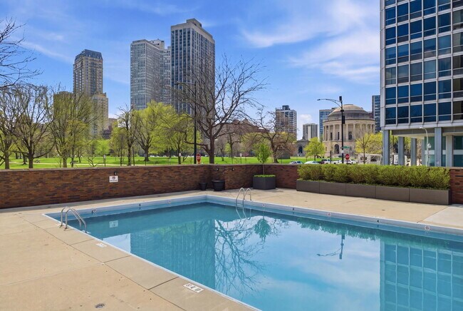 Building Photo - 2800 N Lake Shore Dr