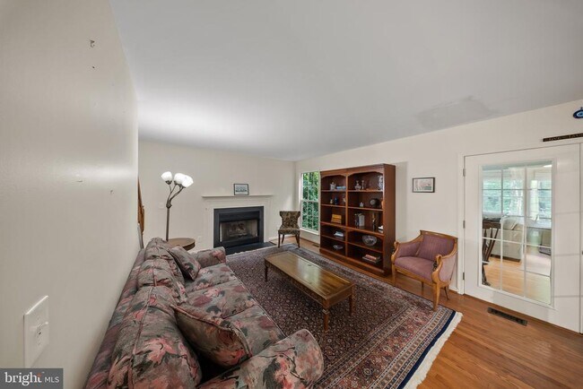 Building Photo - 1438 Mariner Dr