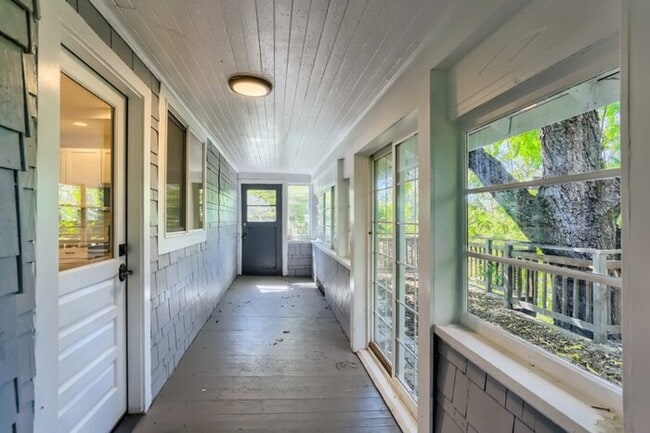 Building Photo - 1321 Monroe Street, Oregon City, OR, 97045