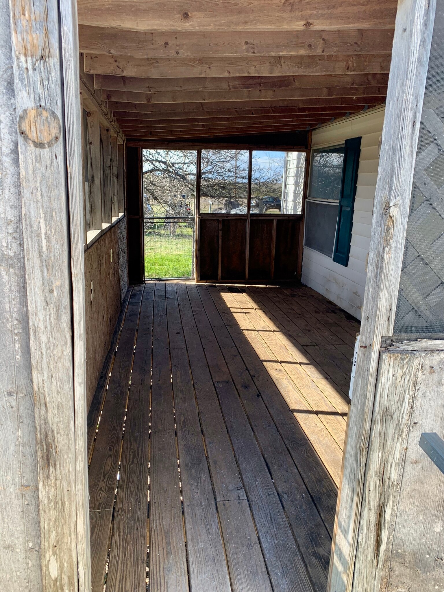Covered entry porch - 709 Blue Stem Dr