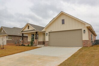 Building Photo - Brand New Home in Shawnee!