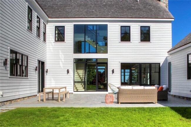 Building Photo - 766 Indian Ave