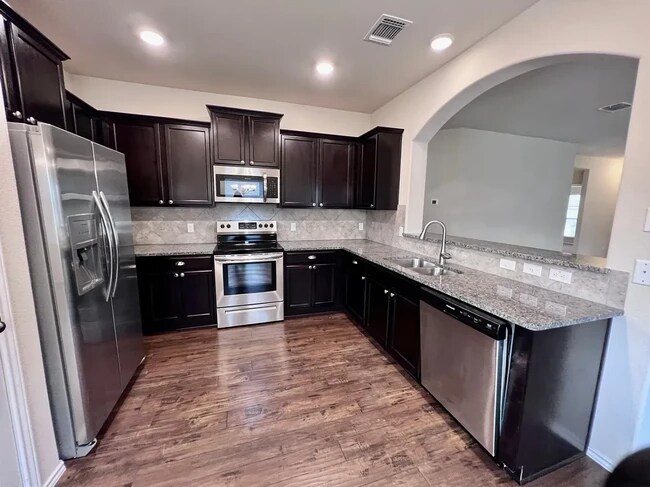 Building Photo - 6320 Dorothy Muree Dr