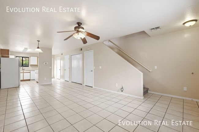 Building Photo - 455 S Mesa Dr
