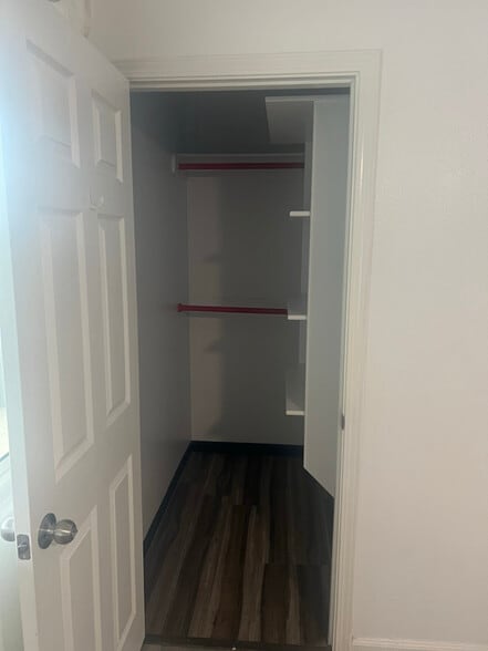 Building Photo - 2431 Prospect St