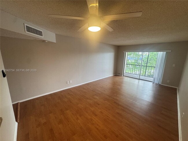Building Photo - 7910 S Colony Cir