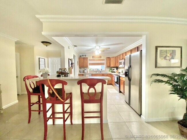 Building Photo - 9132 Pine Springs Dr