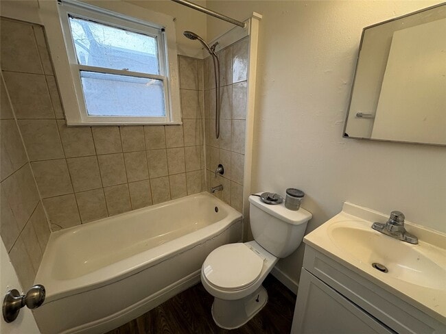 Building Photo - 234 Ackley Ave