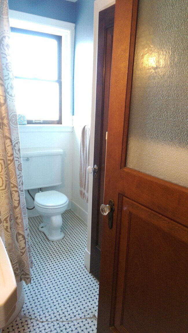 2865 Laclede Station Rd 2865 Laclede Station Rd Maplewood MO 63143