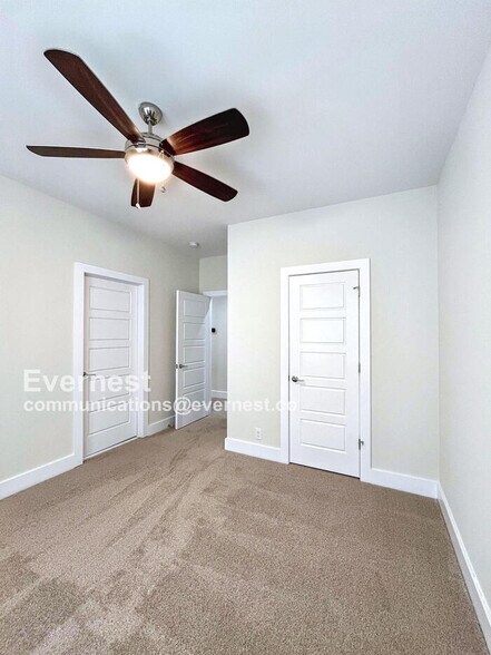 Building Photo - 1804 Cahal Ave