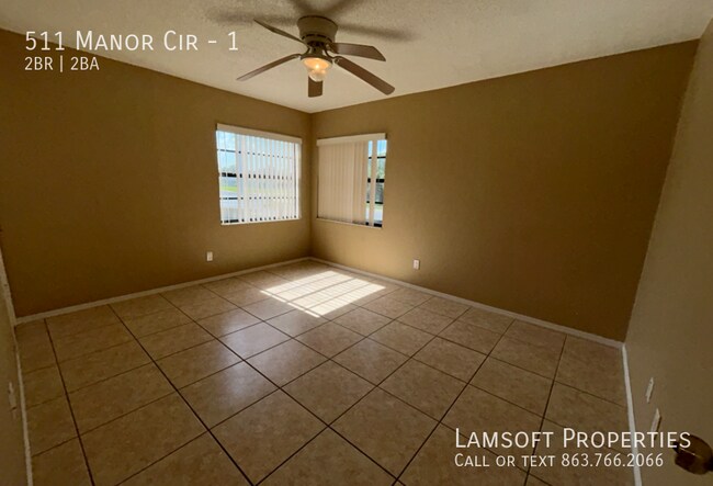 Building Photo - 511 Manor Cir