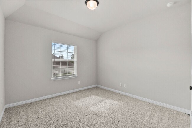 Building Photo - 4BR, 3BA Home Near Top-Rated Schools in a ...