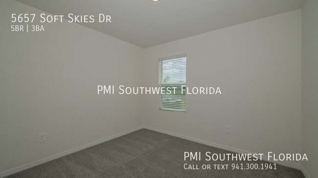 Building Photo - 5657 Soft Skies Dr