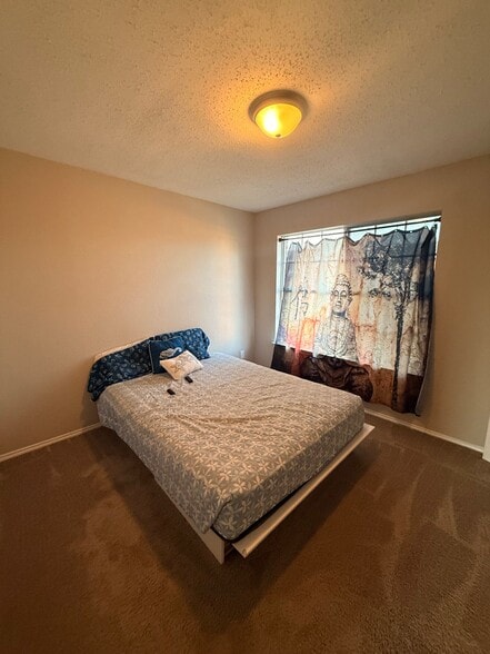 Building Photo - 4329 Apple Dr