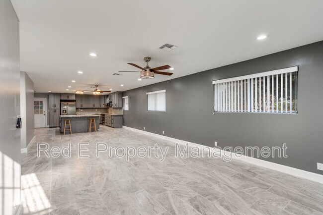 Building Photo - 406 Sea Willow Dr