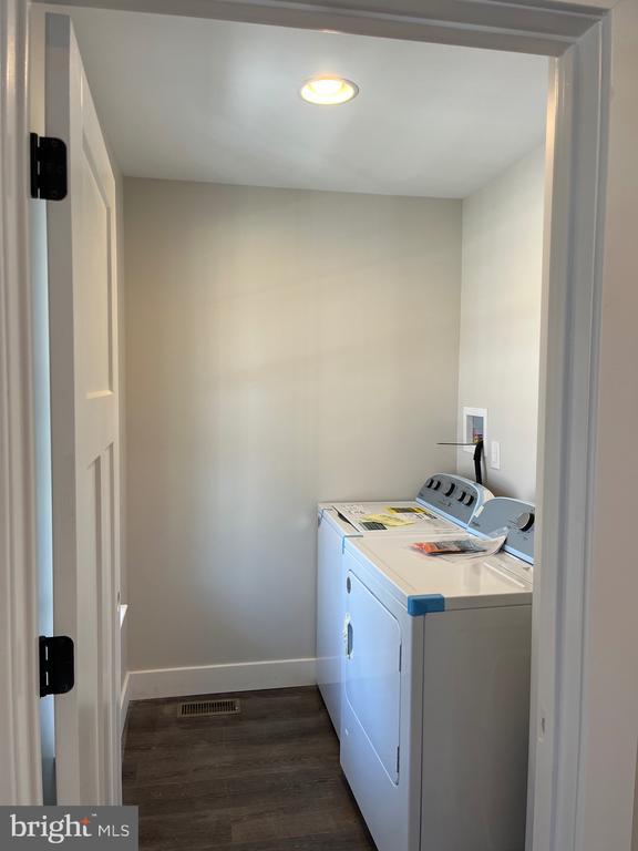 Building Photo - 116 Isabella Dr