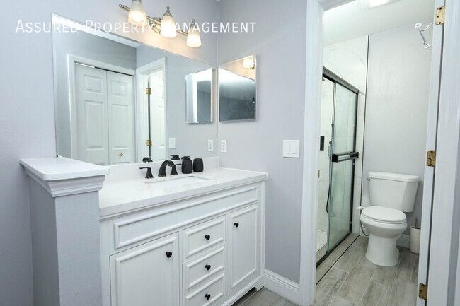 Building Photo - 9942 Dean Oaks Ct