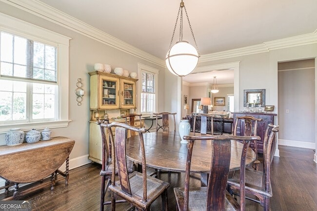 Building Photo - 1878 Cambridge Ave