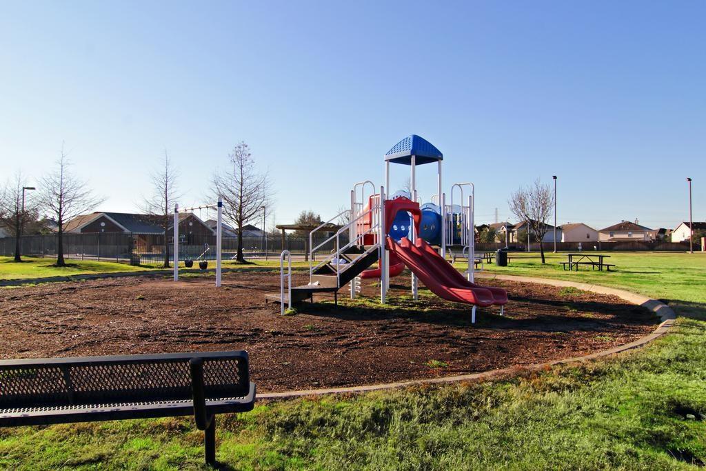 Building Photo - 16306 Soaring Eagle Dr
