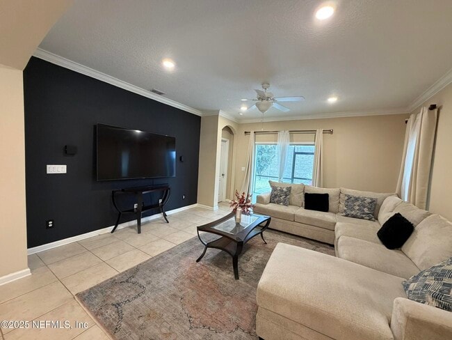 Building Photo - 7292 Claremont Creek Dr