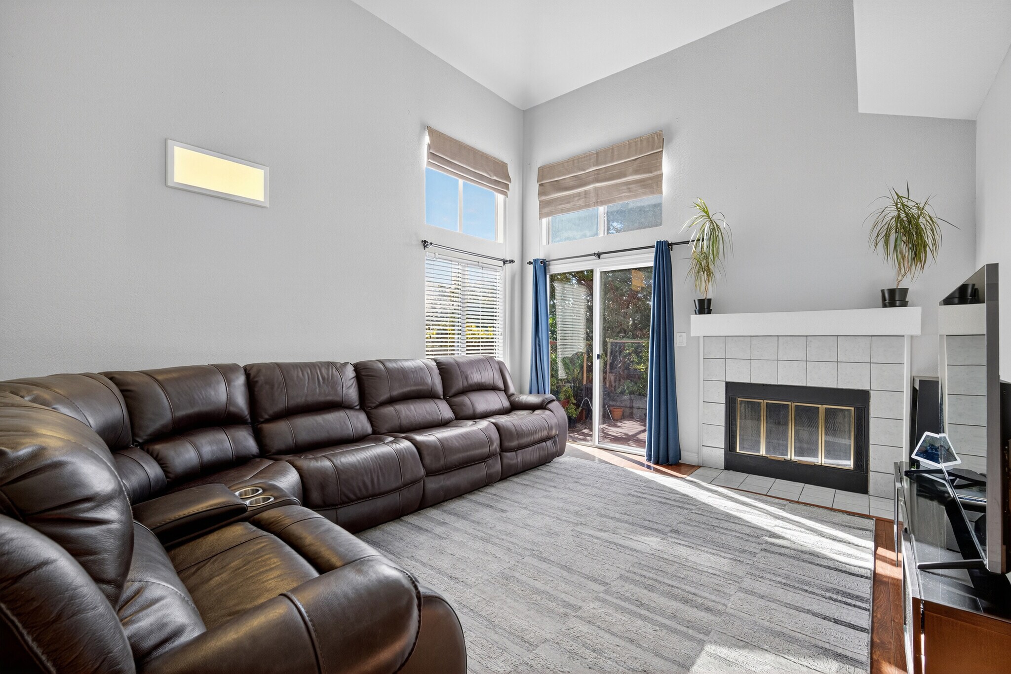 Building Photo - 151 Buck Ct