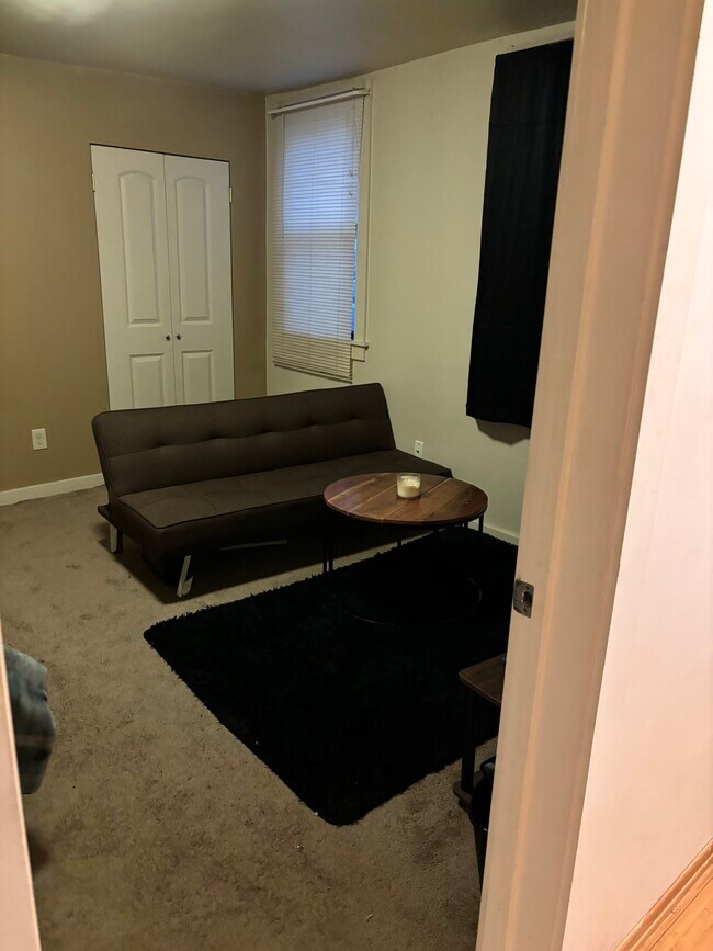 Building Photo - 14 S 14th St