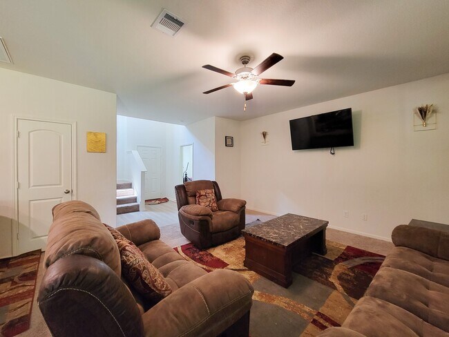 Building Photo - 10793 Castle Rock Dr