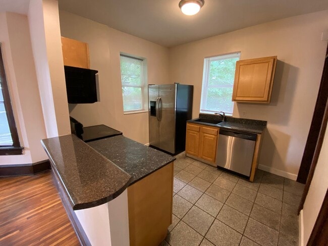 Building Photo - North Campus OSU Single Family House