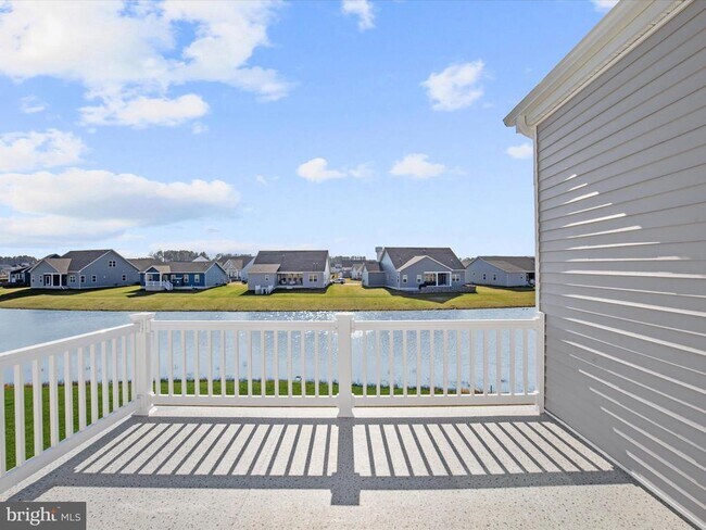 Building Photo - 25041 Tanager Ln