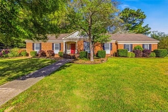 Building Photo - 325 Northview Dr