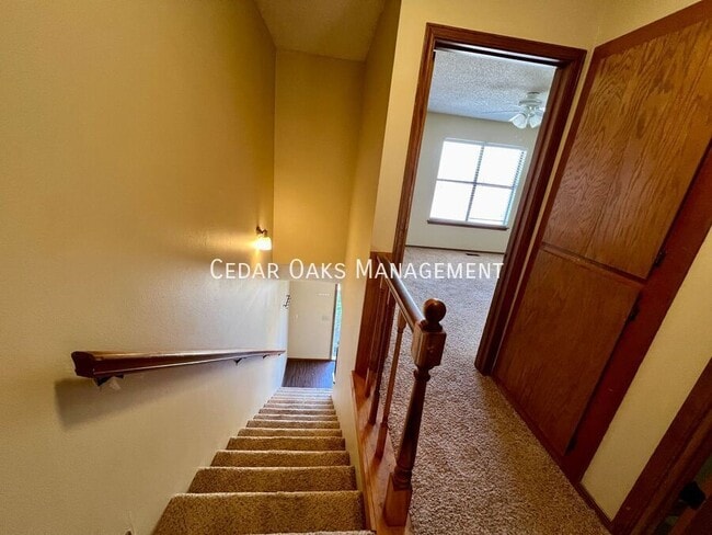 Building Photo - 4102 N Sunflower Cir