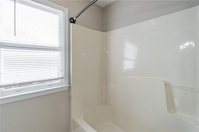 Building Photo - 3147 Crestmont Way NW