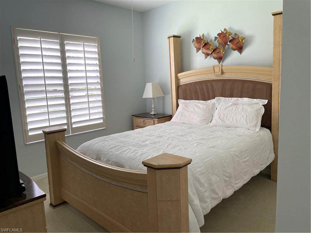 Bedroom King Bed - 271 Southbay Dr