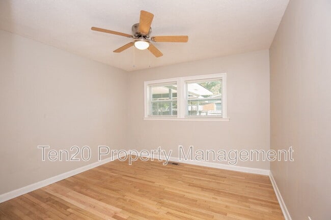 Building Photo - 2671 Dalewood Dr