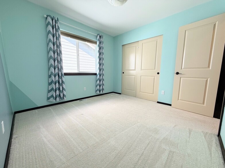 Building Photo - 3415 189th Pl SE