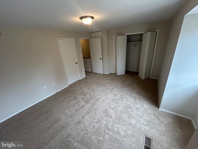 Building Photo - 7051 Knighthood Ln