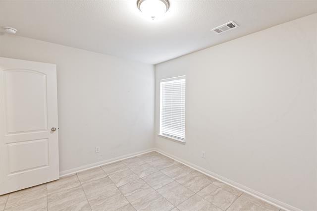 Building Photo - 1829 Persimmon Dr