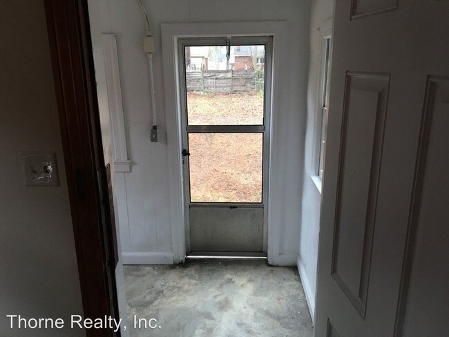 Building Photo - 3 br, 1 bath House - 828 Williford Street