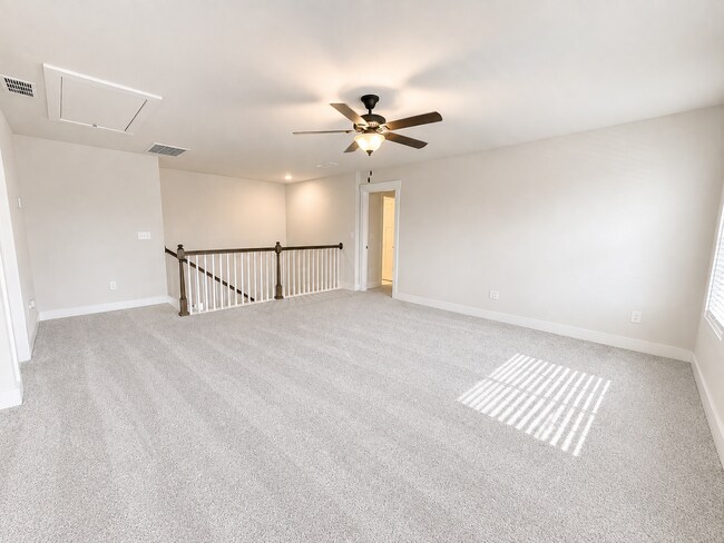 Building Photo - 404 Cattail Holw Wy